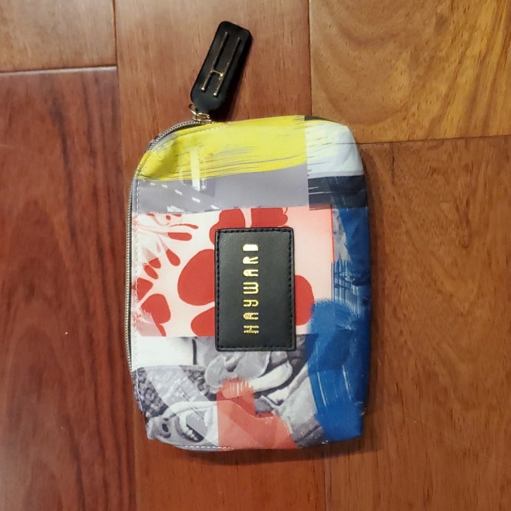 Hayward zippered case